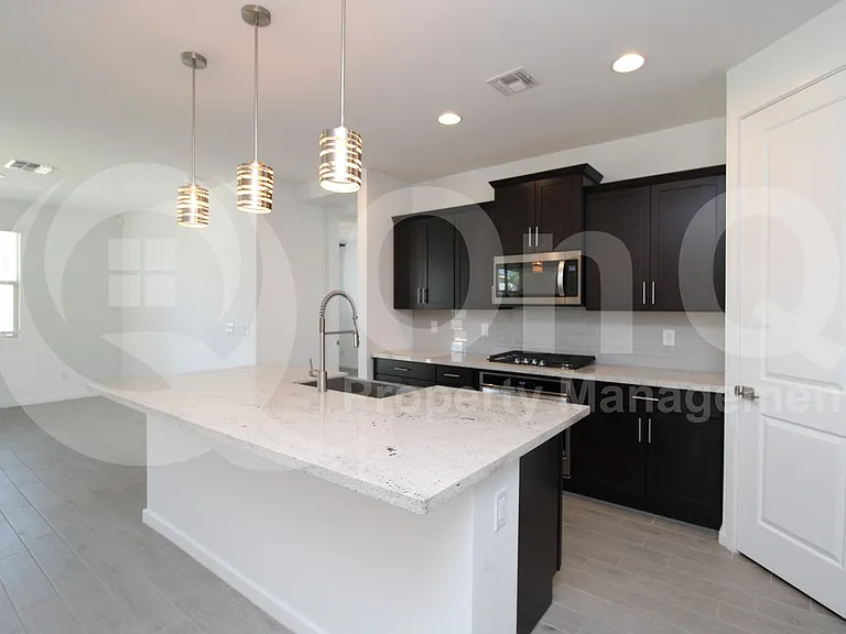 17694 W Pinnacle Vista Dr — Photo 4