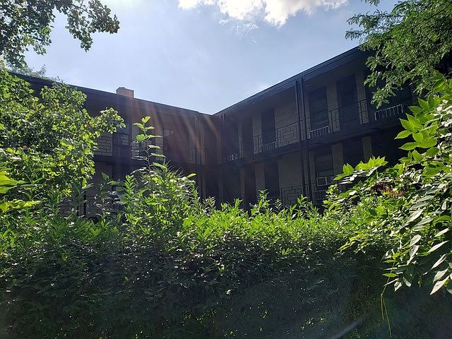 1st image of 5225 N Ashland Ave APT 3A