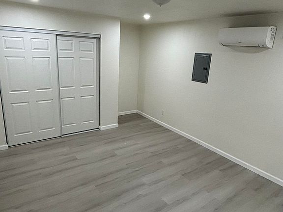 5th image of 183 Sun Blossom Dr #2