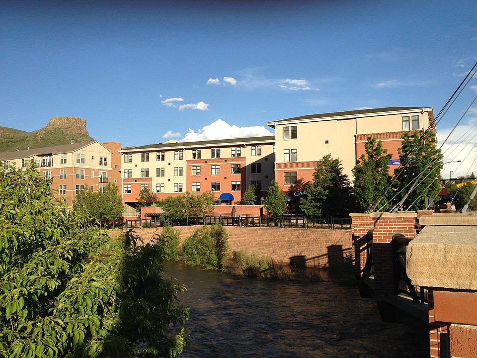 Creekside Active Adult Apartments