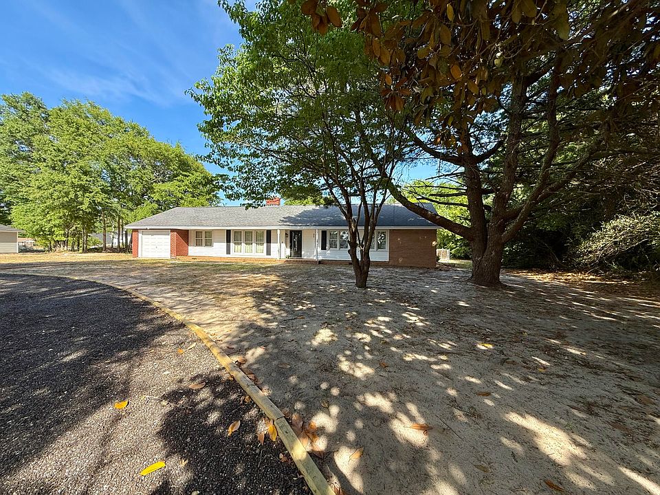 1st image of 3104 Chris Dr