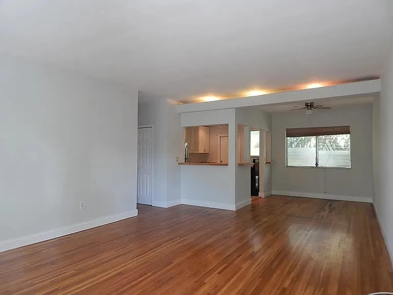 1200 Marseille Dr — Photo 8