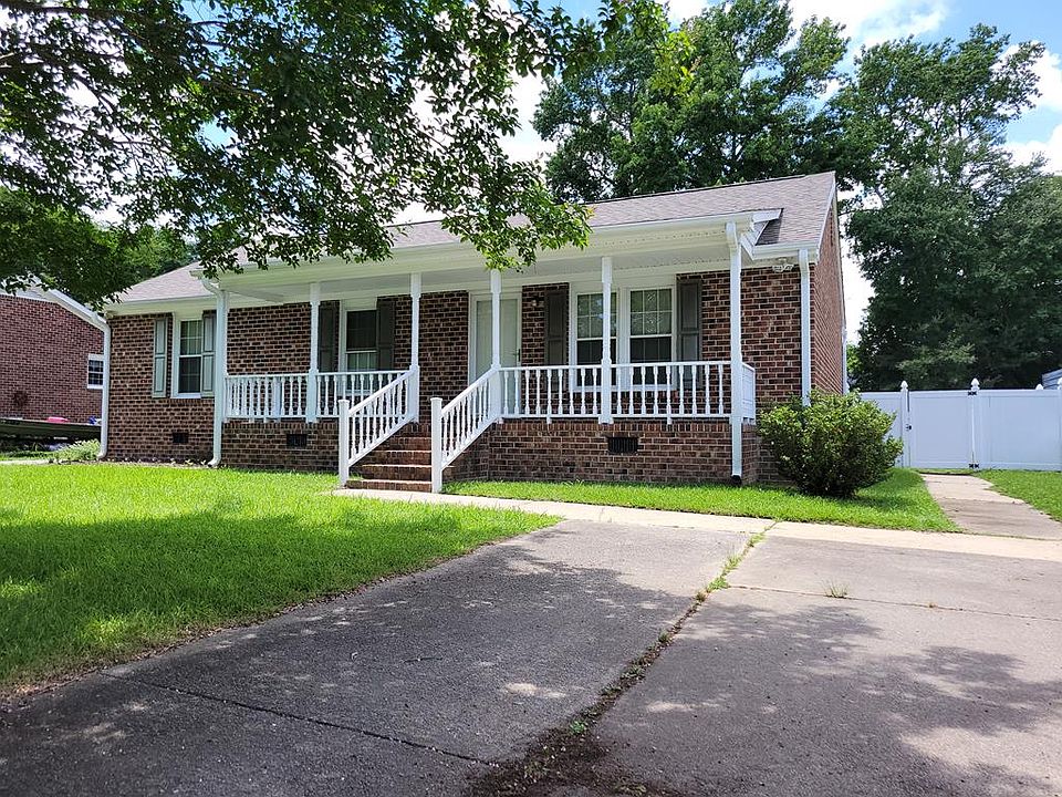 1st image of 407 Robinson Dr