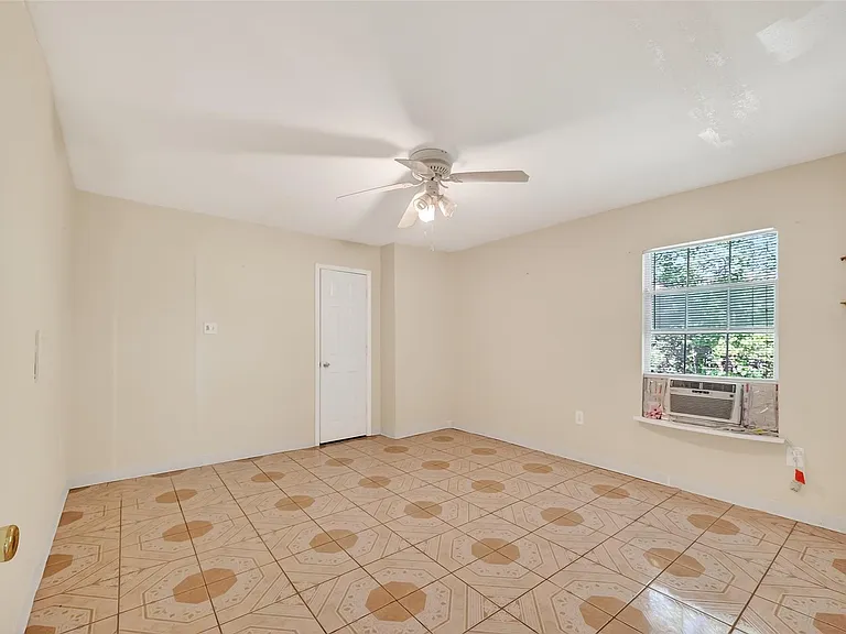 968 Garapan St — Photo 20