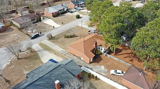 5th image of 141 Yardley Farms Dr