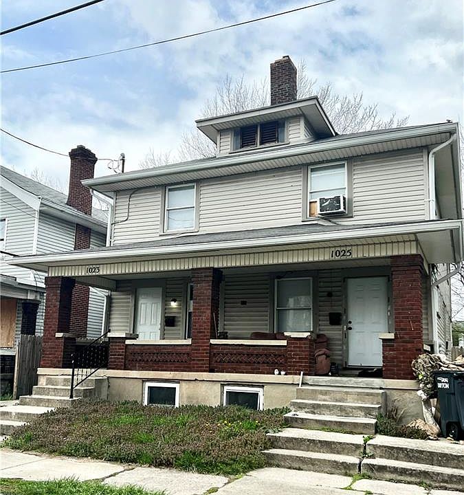 1st image of 1023 Clover St #25
