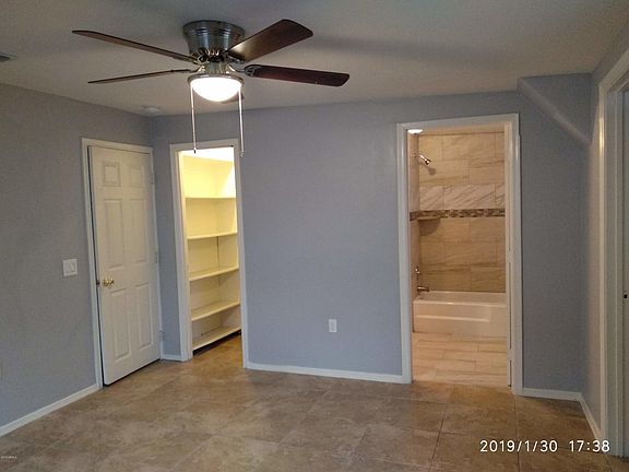 MASTER BEDROOM-Pic 1