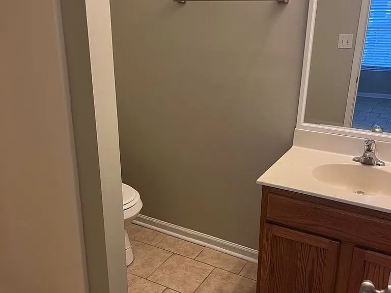 5365 Esther Ln — Photo 11