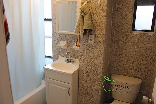 Rented by Bapple | media 8
