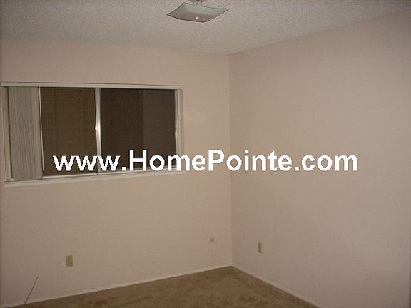 5th image of 5927 S Land Park Dr