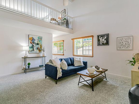 4th image of 274 Los Palmos Way