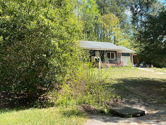 3rd image of 2365 Talloak Rd
