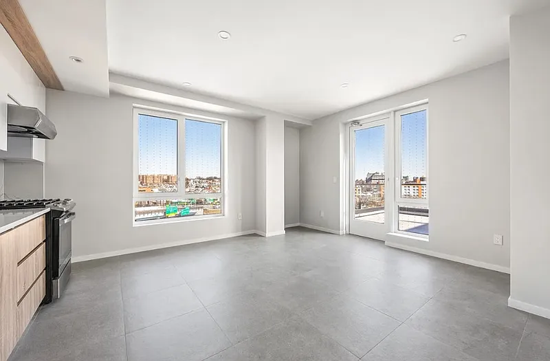 1 bed, 1.0 bath, 566 sqft, $3,218 — Photo 2