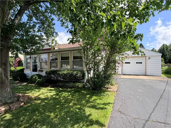 308 Lynhurst Ave, Horseheads, NY 14845