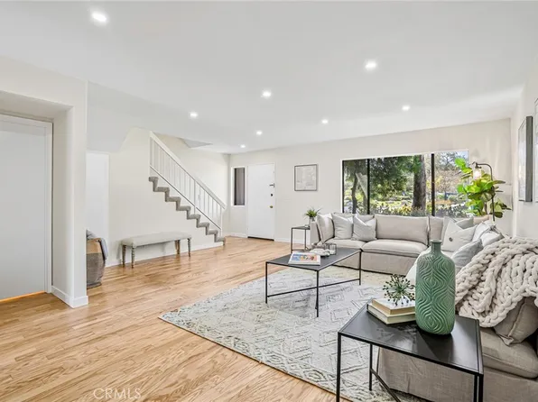 1725 Westmont Dr, San Pedro, CA 90732