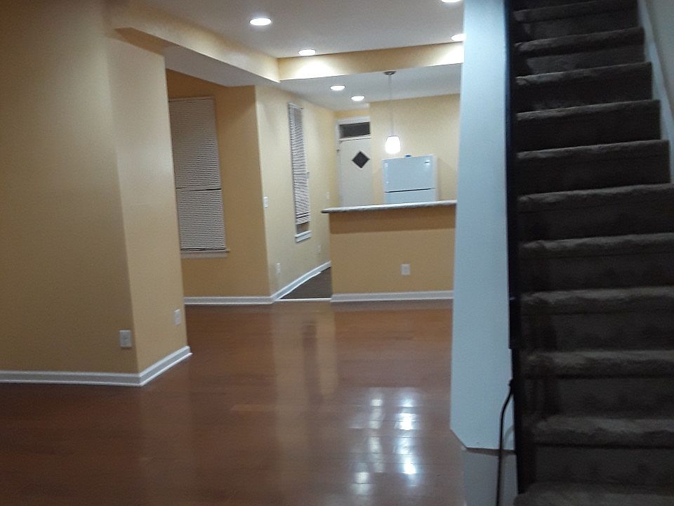 2nd image of 50 W Sharpnack St