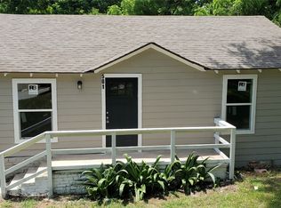 501 Variah St, Palestine, TX 75803