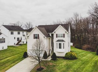 4 Buckingham Ct, Delran, NJ 08075
