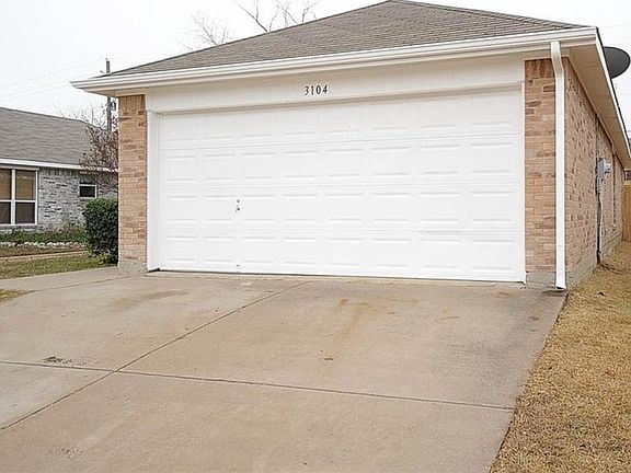 3rd image of 3104 San Frando Dr