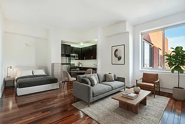 454 Manhattan Avenue