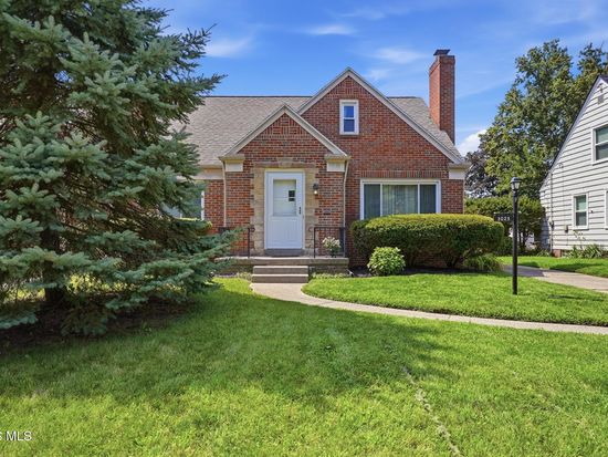 3023 Barrington Dr, Toledo, OH 43606