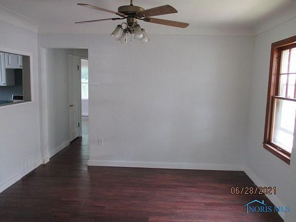 5th image of 812 Gramercy Ave