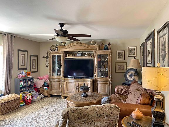 5th image of 10026 W DESERT ROCK Drive