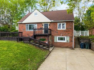 1588 Highview Ave, Akron, OH 44301