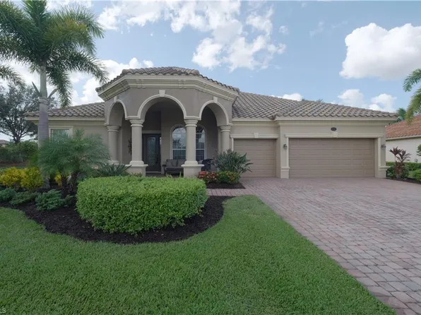 10081 Lions Bay Ct, Naples, FL 34120