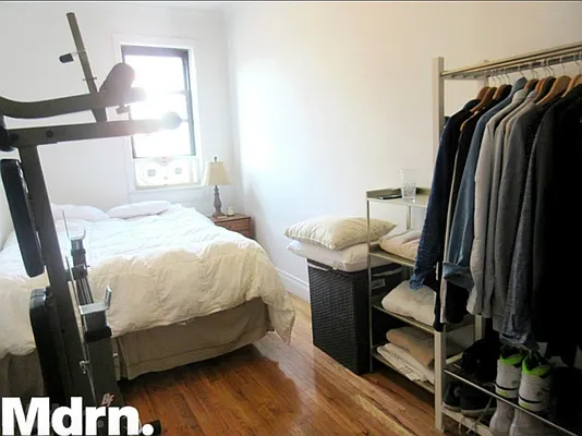Rented by Mdrn Residential | media 4