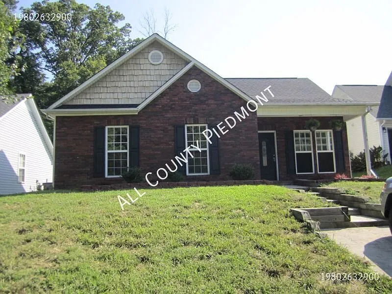 7825 Pebbleridge — Photo 1