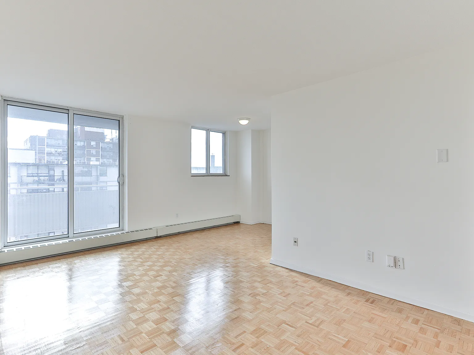 80 Cosburn Avenue — Photo 4