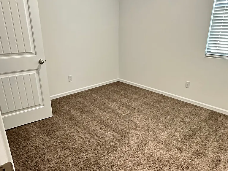 8033 Derick Ave — Photo 16