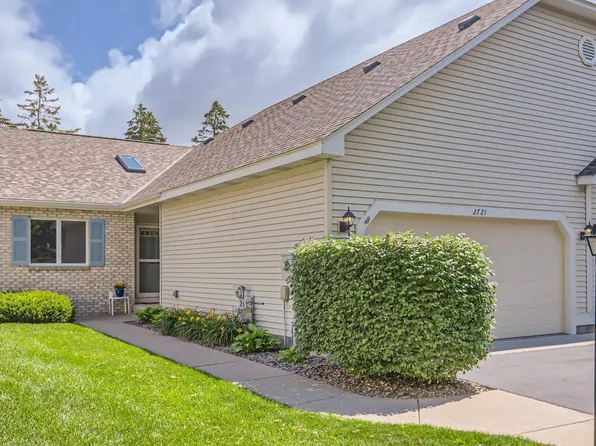 2721 Lake Court Dr, Mounds View, MN 55112