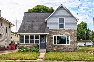 3 bed, 1636 sqft, $1,799 — Photo 1