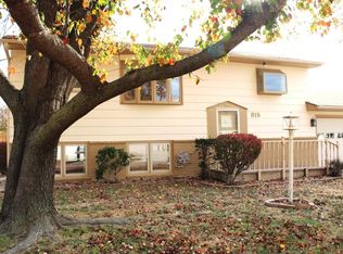 816 E Neal Ave, Salina, KS 67401