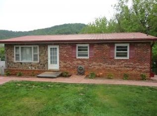 690 Princeton Rd, Johnson City, TN 37601