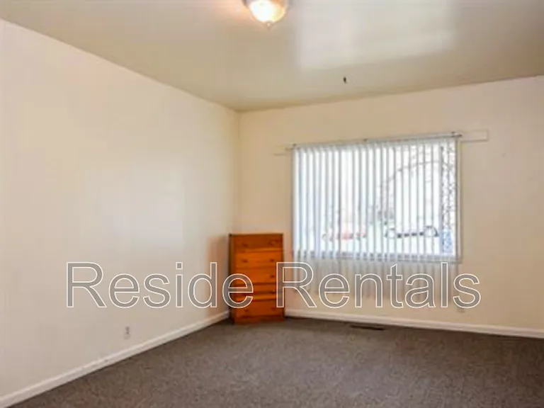 632 E 600 N #1 — Photo 5