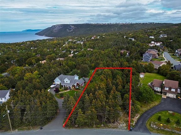 5th image of 169-171 Spruce Hill Road