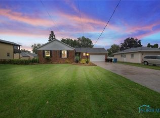 459 S Coy Rd, Oregon, OH 43616