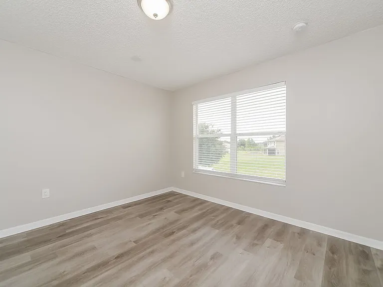 230 Beckenham Dr — Photo 14