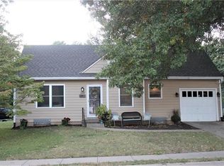 4844 Rosewood Dr, Roeland Park, KS 66205