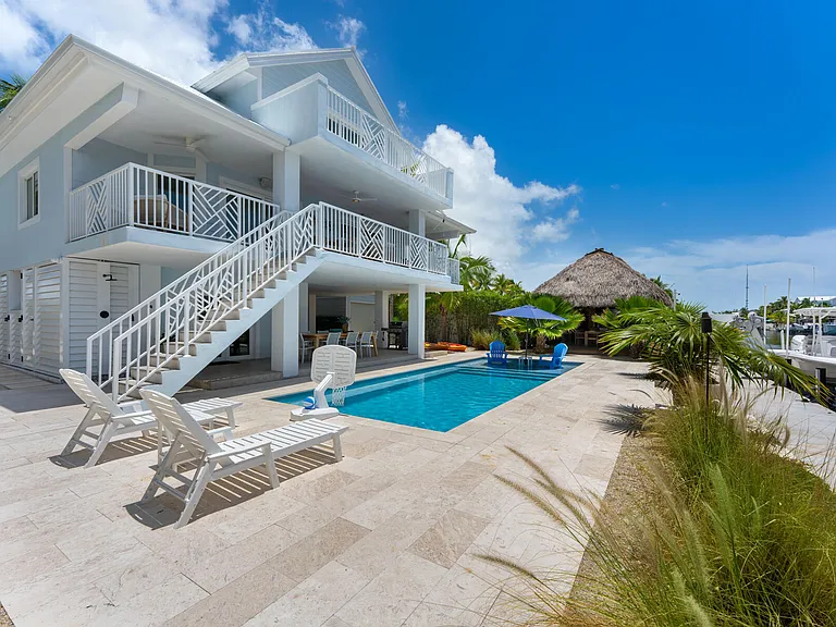 153 Valencia Dr — Photo 28