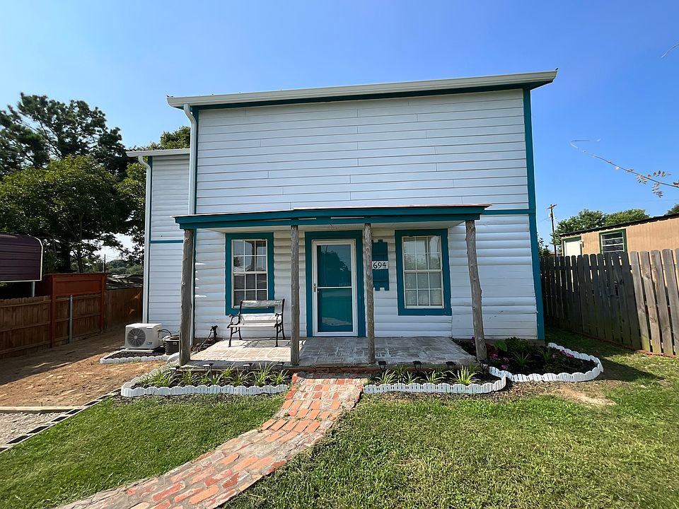 1st image of 694 Holiday Village Dr