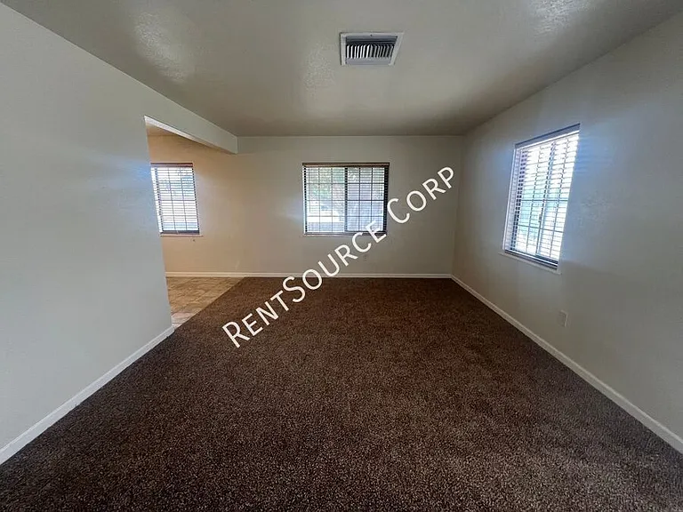 36854 Hayward Ave — Photo 2