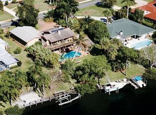 1490 NW Lakeside Trl, Stuart, FL 34994