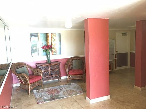 4th image of 4203 Bay Beach Ln APT 5F