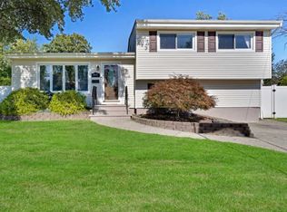 148 Cindy St, Old Bridge, NJ 08857