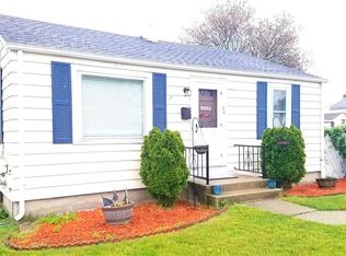 54 Ralston St, Warwick, RI 02888