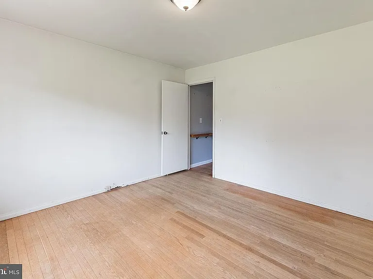 218 Belmont Dr SW — Photo 4